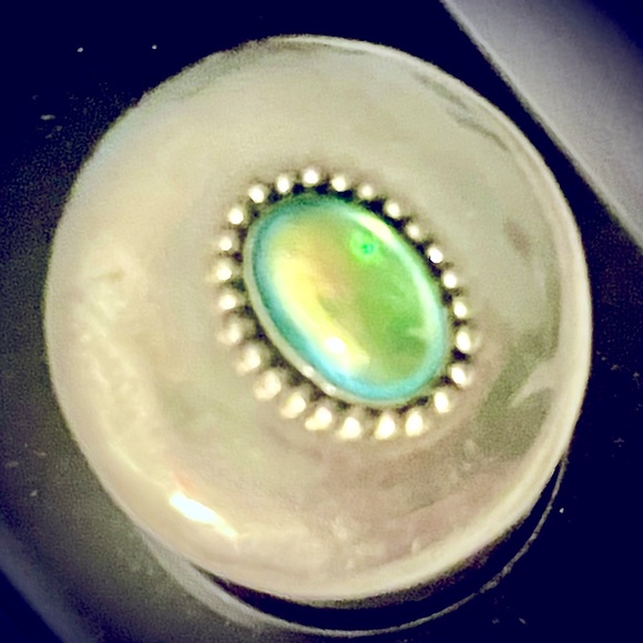 AUTH VINTAGE ! SS 925 PENDANT w/CHAIN LOOP +brooch-pin) w/Ethiopian-green opal - Picture 3 of 3